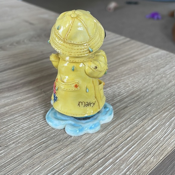 Mary’s moo moos April - Picture 2 of 3